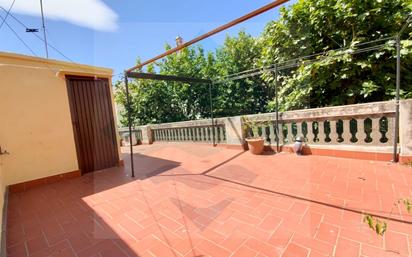 Terrassa de Casa o xalet en venda en El Masnou amb Aire condicionat