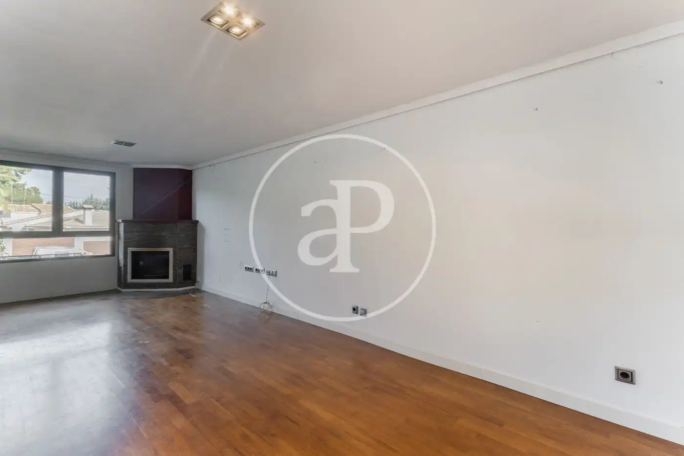 Casa adosada en venta en La Cañada