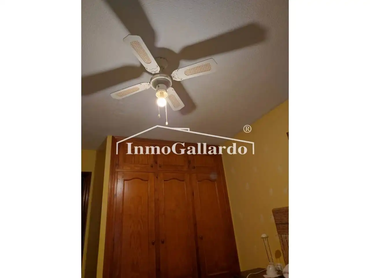 Habitación de Piso en venta en Rincón de la Victoria con Terraza y Piscina comunitaria