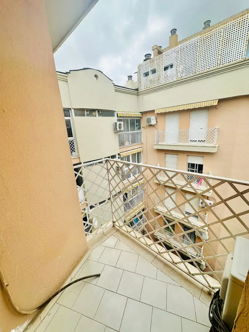 Balcony of Flat for rent in Granada  with Air Conditioner, Heating and Washing machine