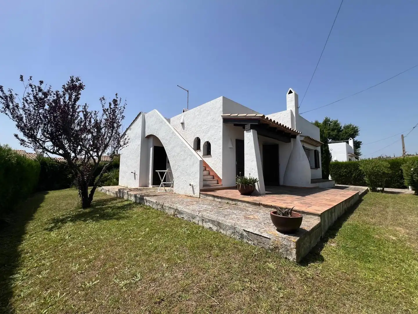 Vista exterior de Casa o xalet en venda en L'Estartit amb Piscina comunitària