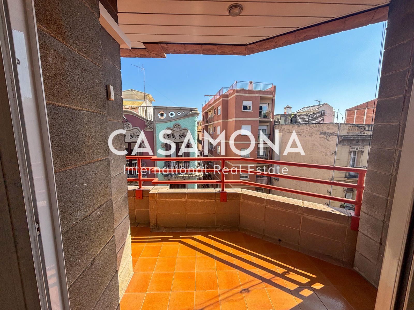 Exterior view of Apartment to rent in  Barcelona Capital  with Air Conditioner, Heating and Furnished