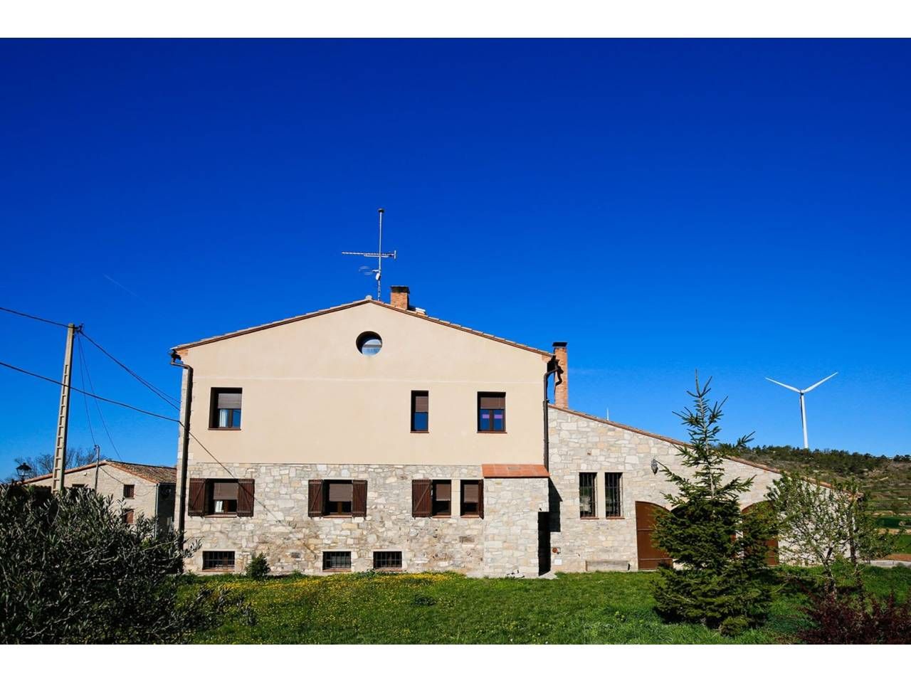 Vista exterior de Finca rústica en venda en Forès amb Calefacció, Jardí privat i Terrassa
