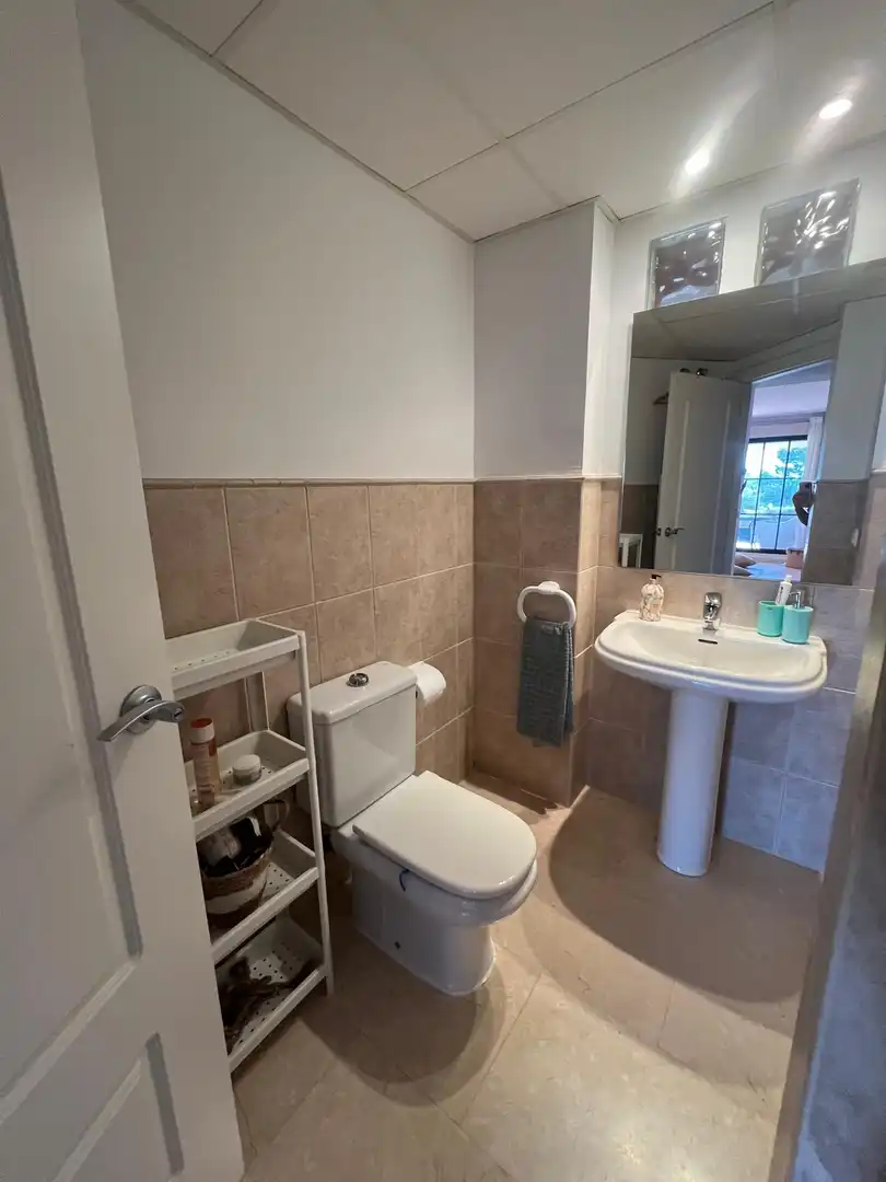 Baño de Piso en venta en Finestrat con Trastero, Piscina y Piscina comunitaria
