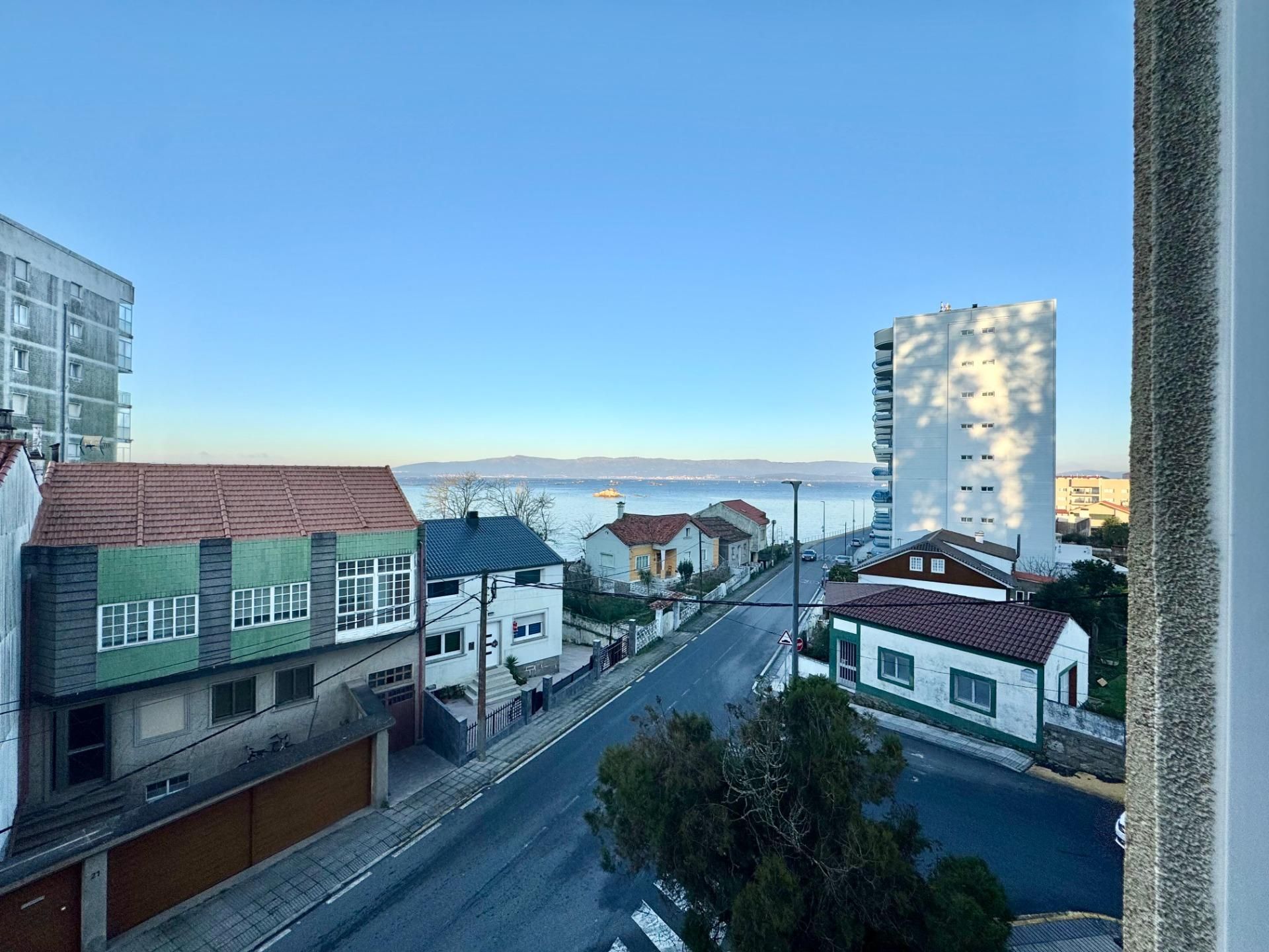 Exterior view of Flat for sale in Vilanova de Arousa  with Heating, Terrace and Balcony