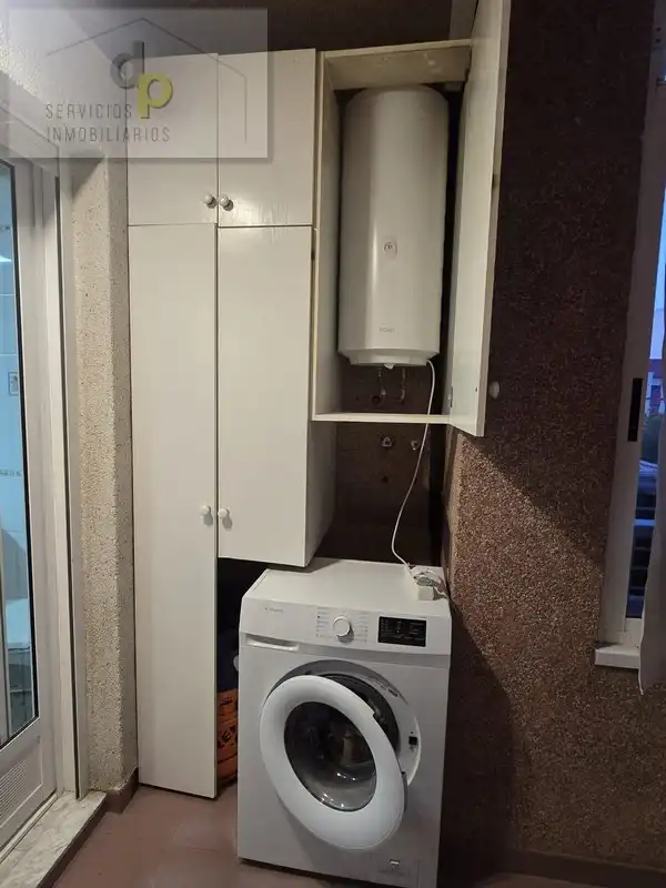Wohnung zur Miete in Elche / Elx mit Ofen, Waschmaschine und Balkon