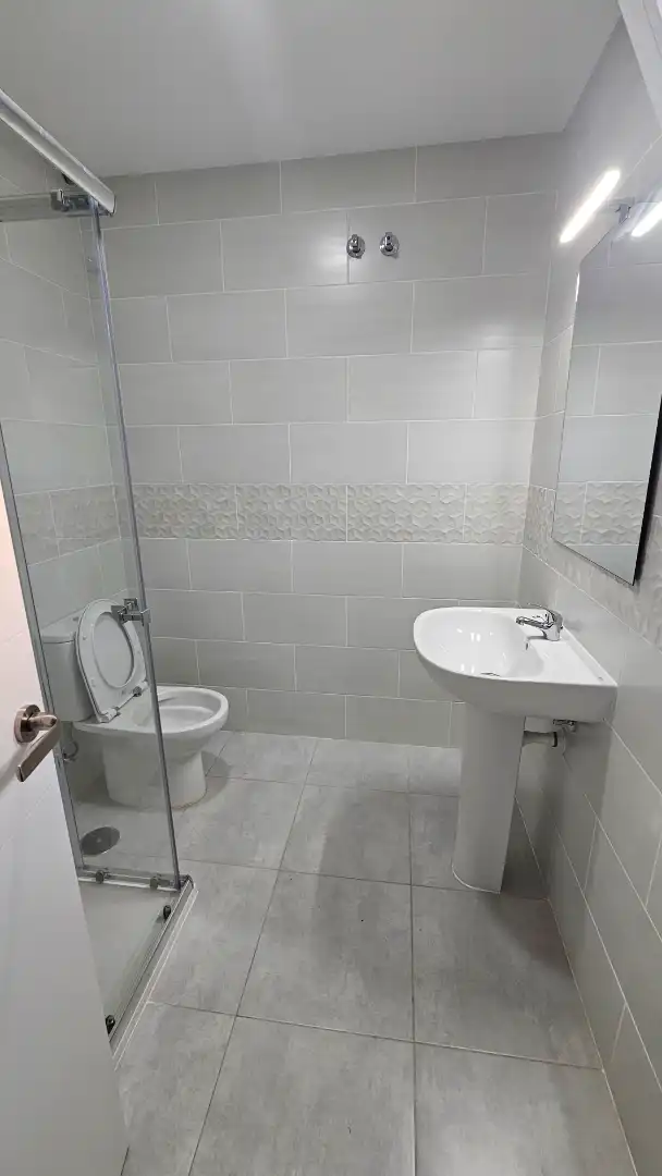 Bany de Casa o xalet en venda en La Algaba amb Aire condicionat, Calefacció i Moblat