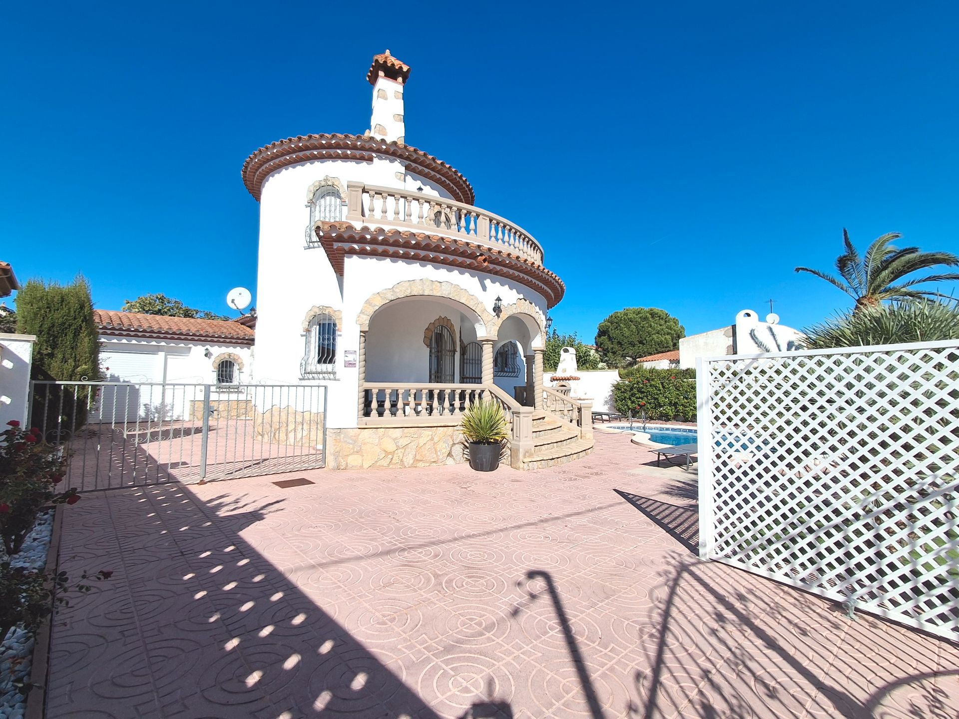 Exterior view of House or chalet for sale in Mont-roig del Camp  with Air Conditioner, Private garden and Terrace