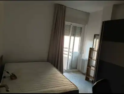 Flat for rent in Calle Pérez Galdós, Rosaleda - Juventud