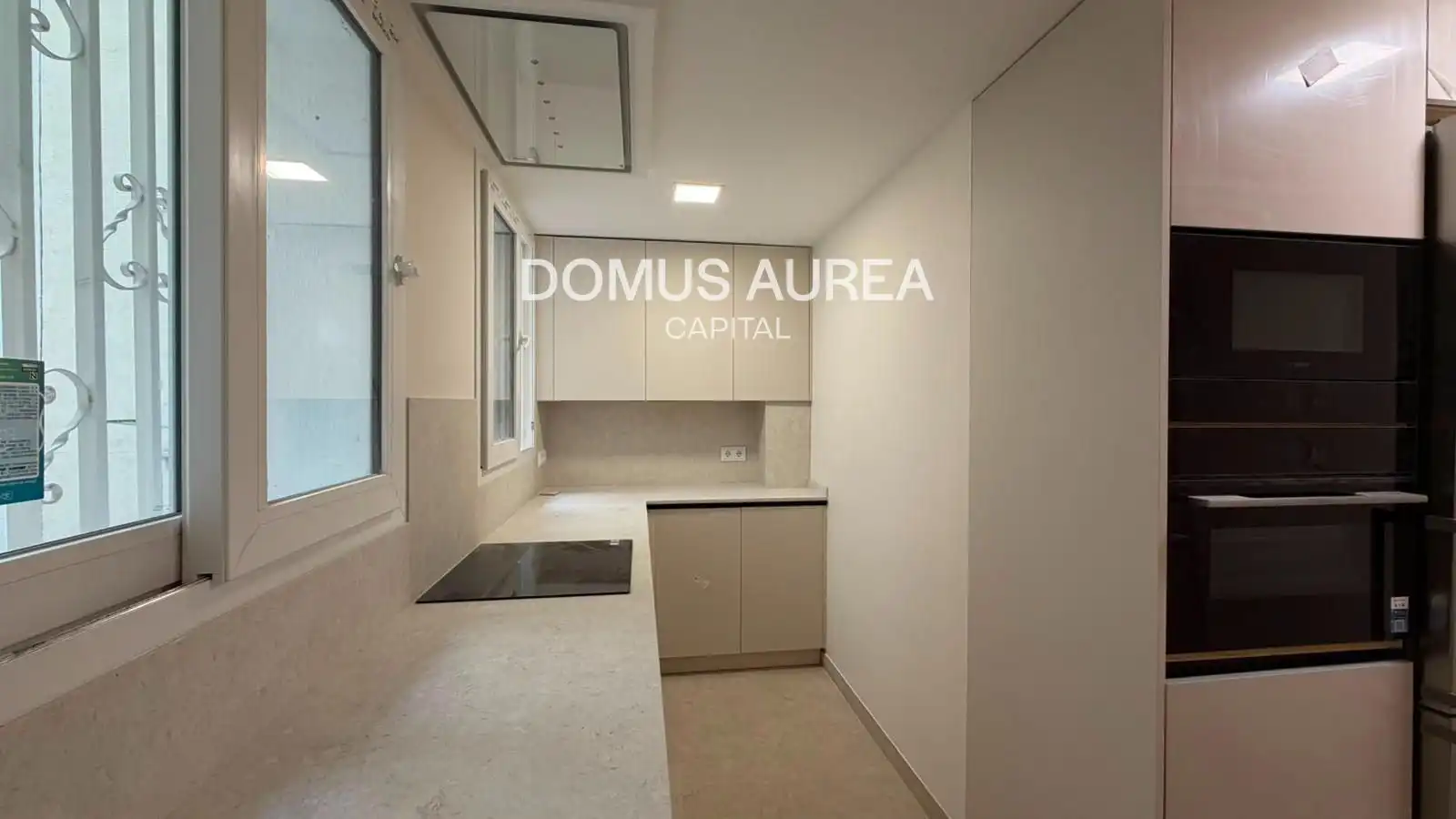 Kitchen of Flat for rent in Madrid  with Air Conditioner, Heating and Parquet flooring