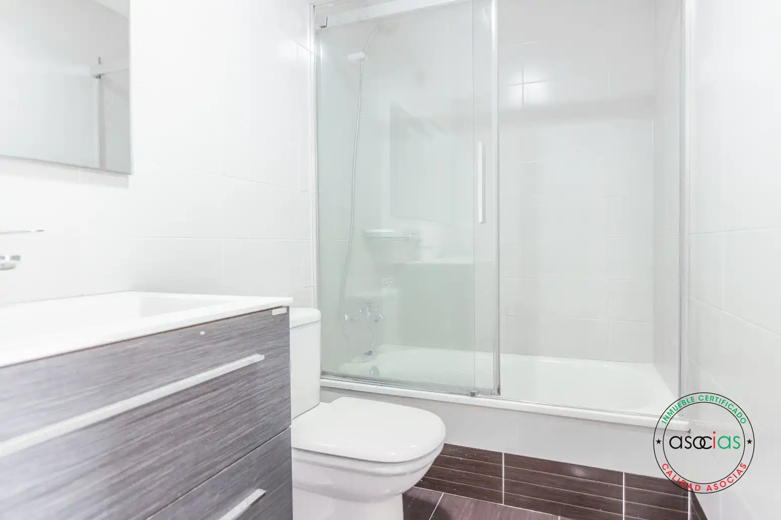 Bathroom of Flat for sale in Gijón   with Heating, Terrace and Storage room