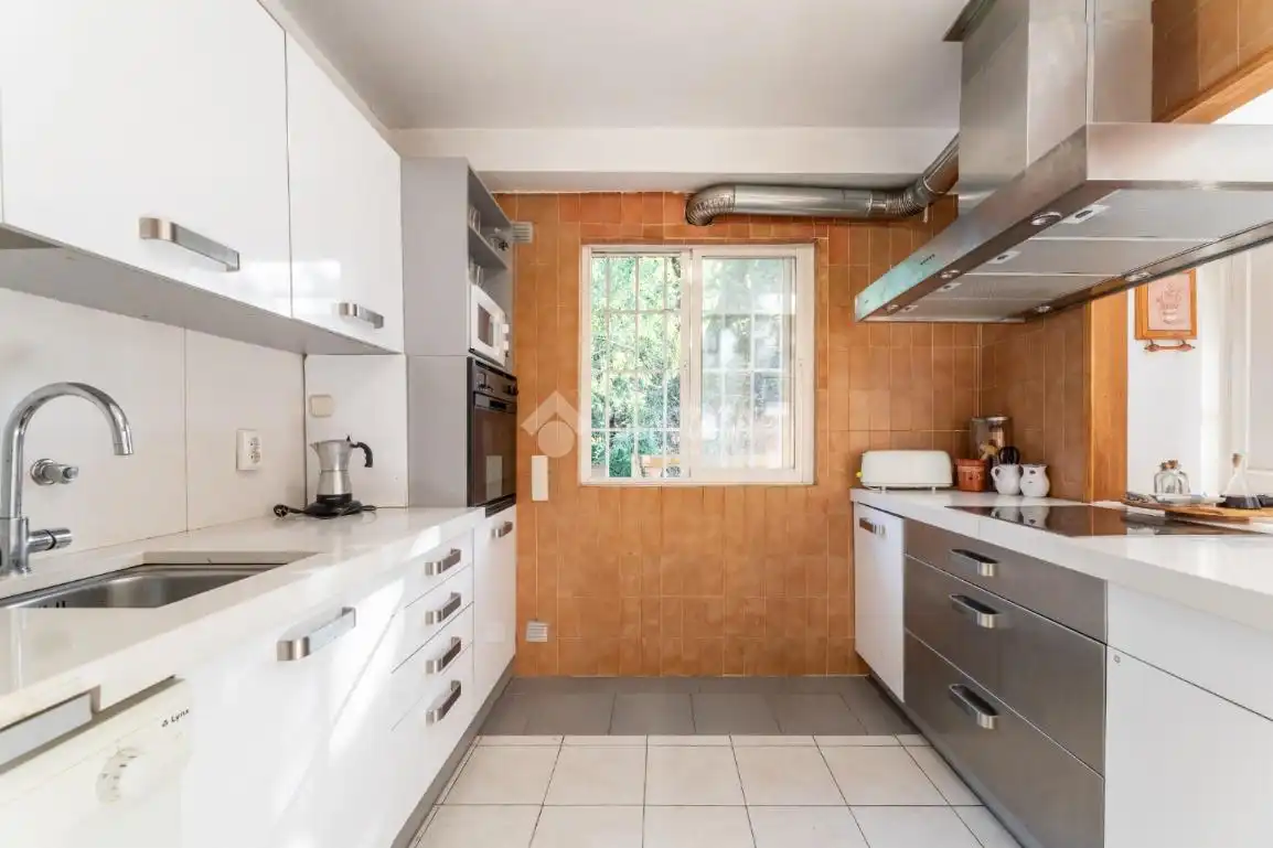 Küche von Haus oder Chalet zum Verkauf in Torrelodones mit Heizung, Privatgarten und Terrasse