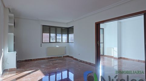 Foto 5 de Piso en venta en Avenida Fernando Calzadilla, Pardaleras, Badajoz Capital