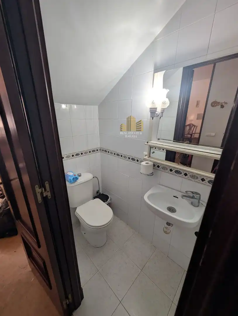Bany de Casa o xalet en venda en Alcalá de Guadaira amb Terrassa i Traster