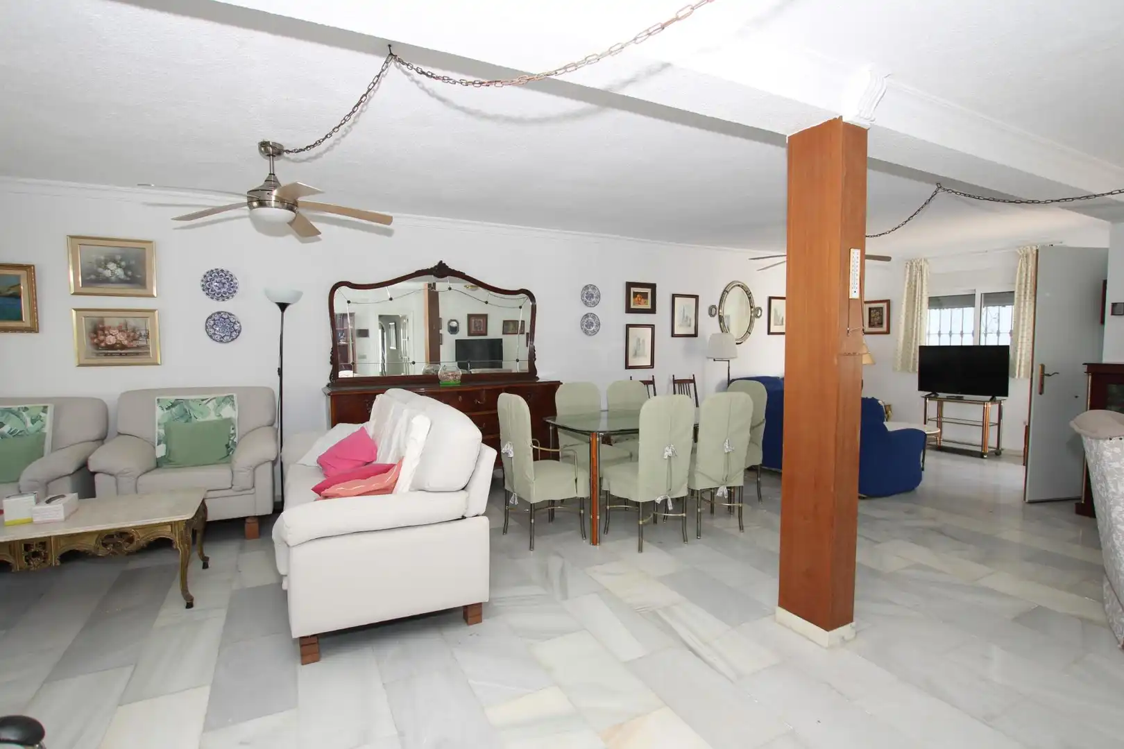 Villa con terrazza in vendita a Puerto Marina, imagen 4