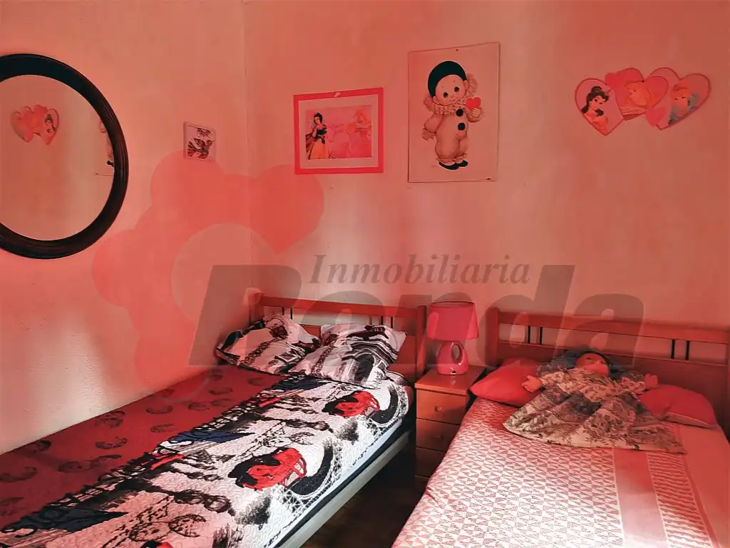 Dormitori de Casa o xalet en venda en Castro de Rei