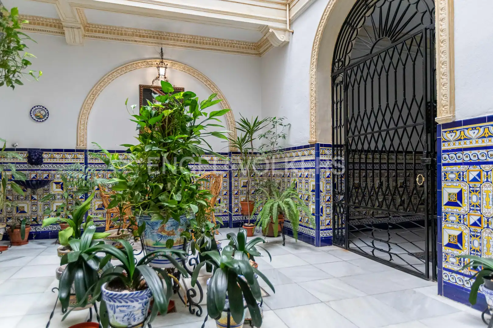Haus oder Chalet zum Verkauf in Sevilla mit Klimaanlage, Heizung und Abstellraum