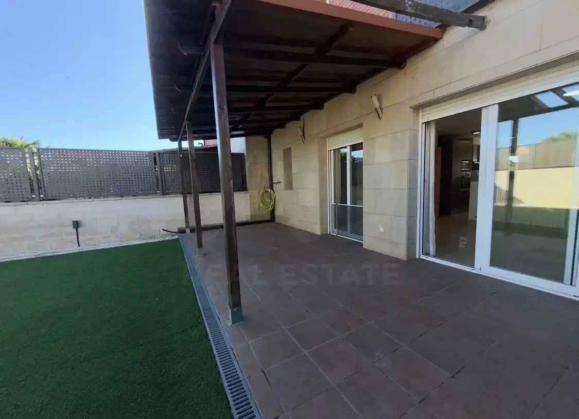Casa aparellada en venda a Balaguer, imagen 5