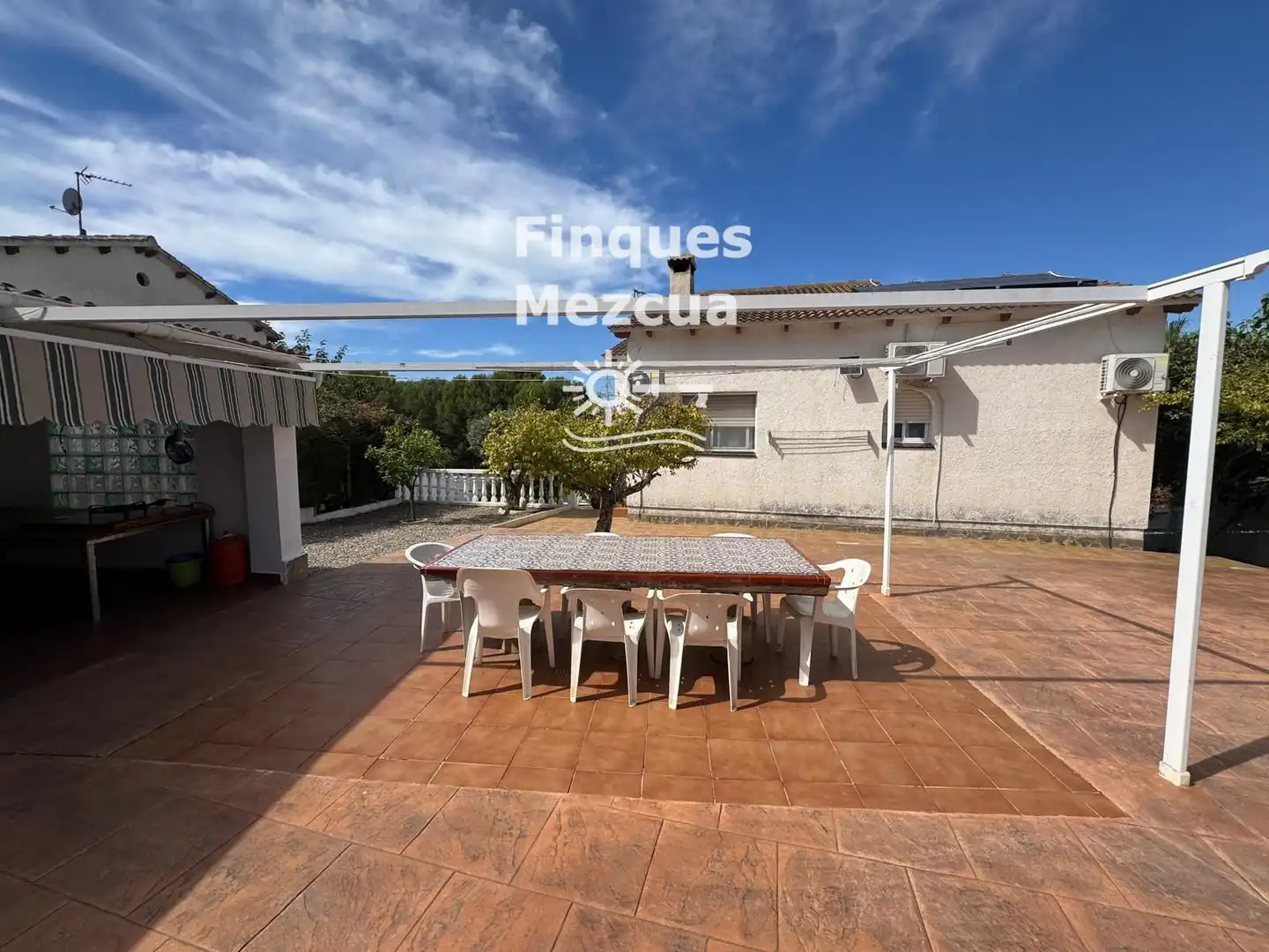 Xalet amb piscina en venda a Eucaliptus Dels, imagen 4