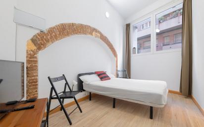 Bedroom of Flat for sale in  Barcelona Capital  with Air Conditioner and Furnished