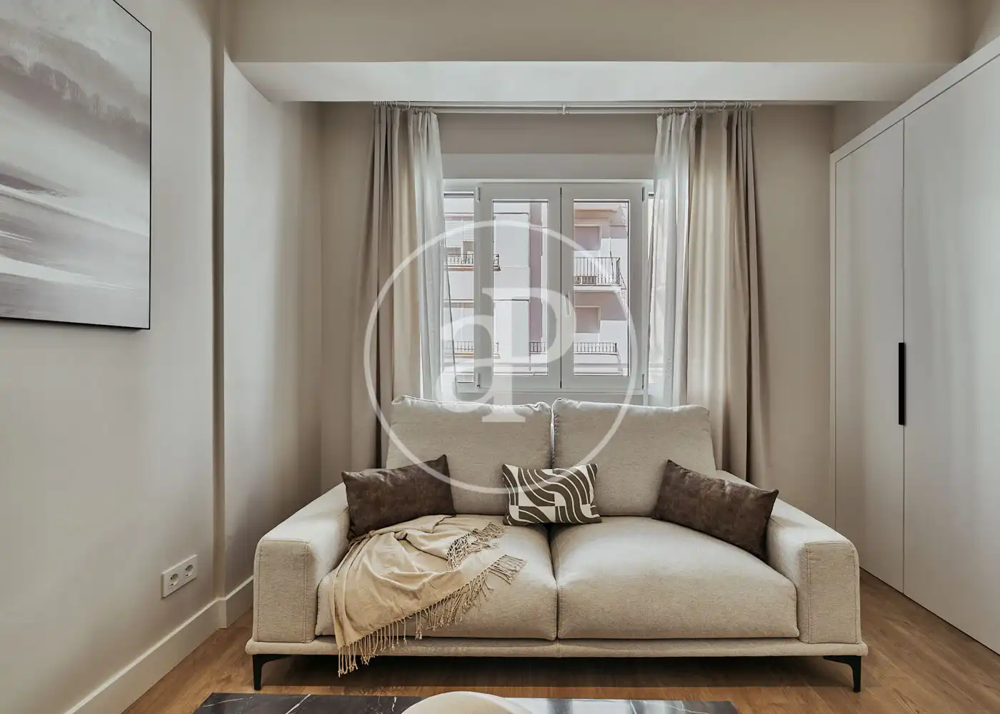 Living room of Flat for sale in  Madrid Capital  with Heating and Furnished