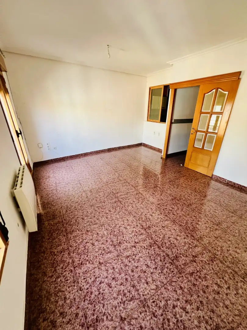 Flat for sale in Zaragoza  with Heating, Oven and Washing machine