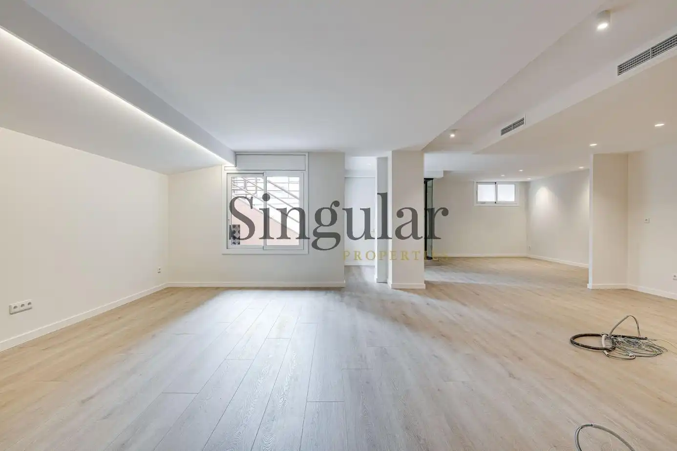 Sala d'estar de Local en venda en Barcelona