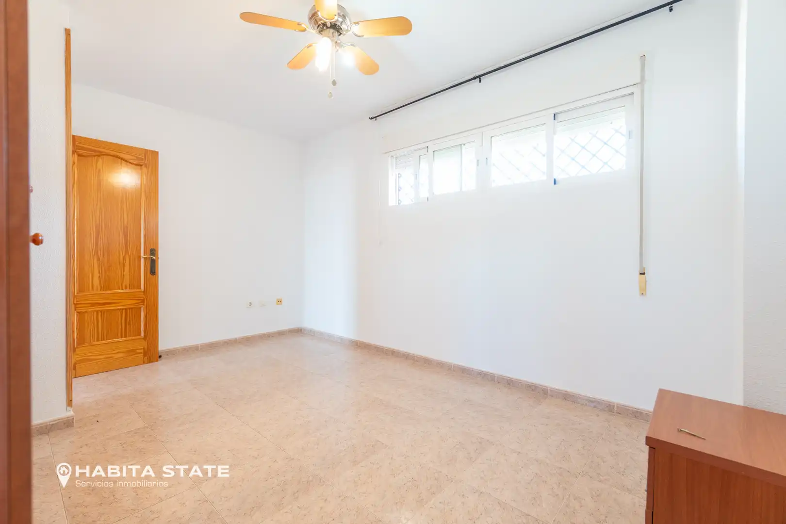 Piso en venta en Roquetas de Mar con Aire acondicionado, Amueblado y Balcón