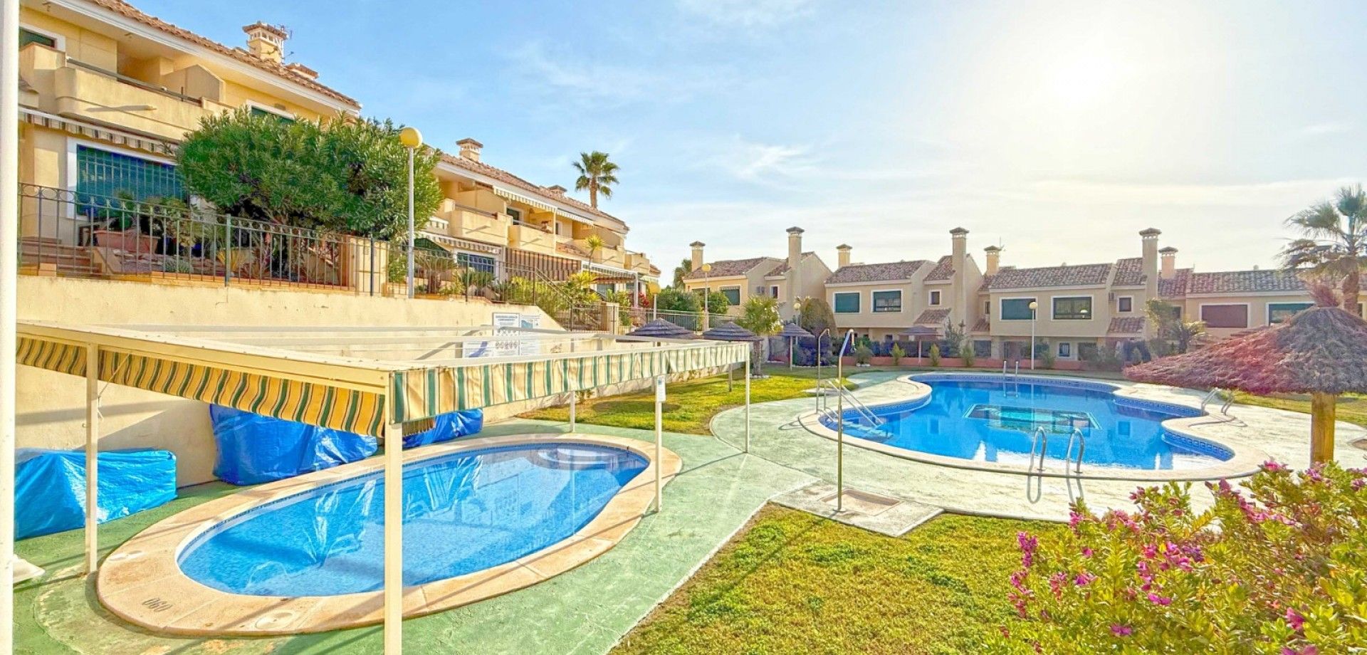 Piscina de Apartament en venda en Orihuela amb Piscina