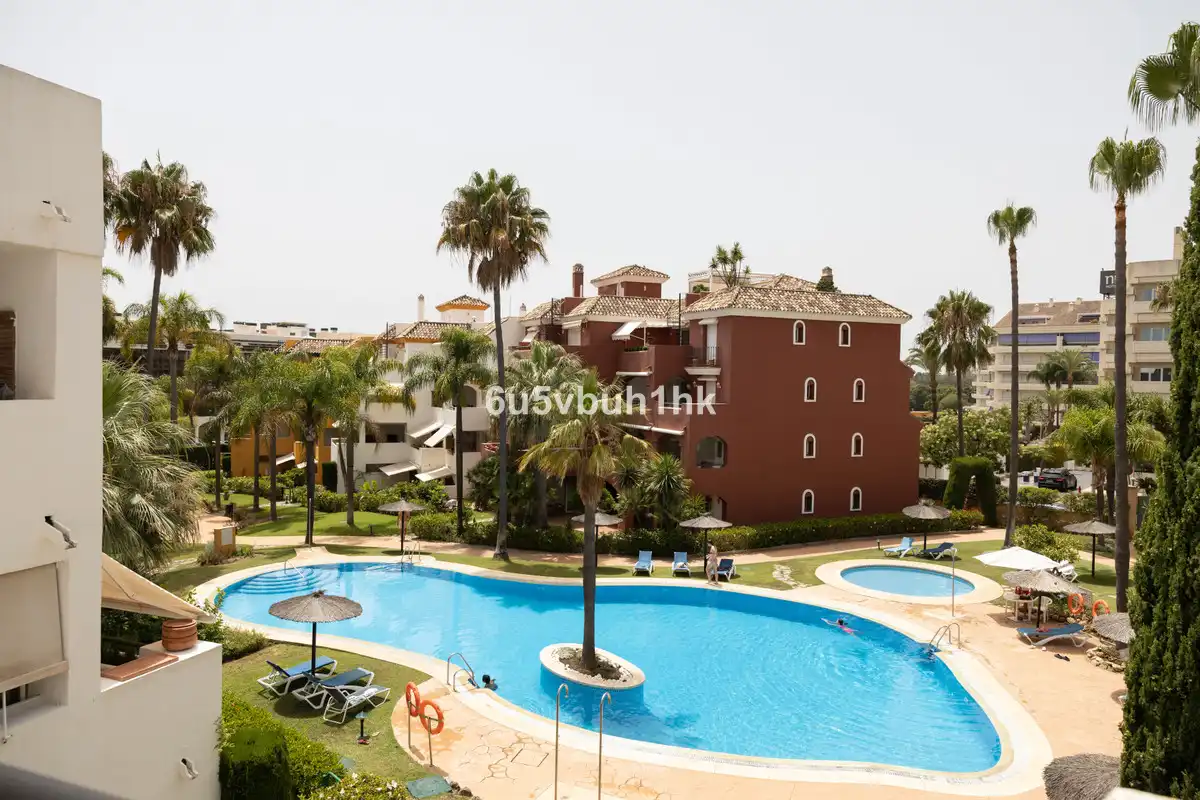 Apartament amb piscina en venda a Avenida Conde Rudi, imagen 12