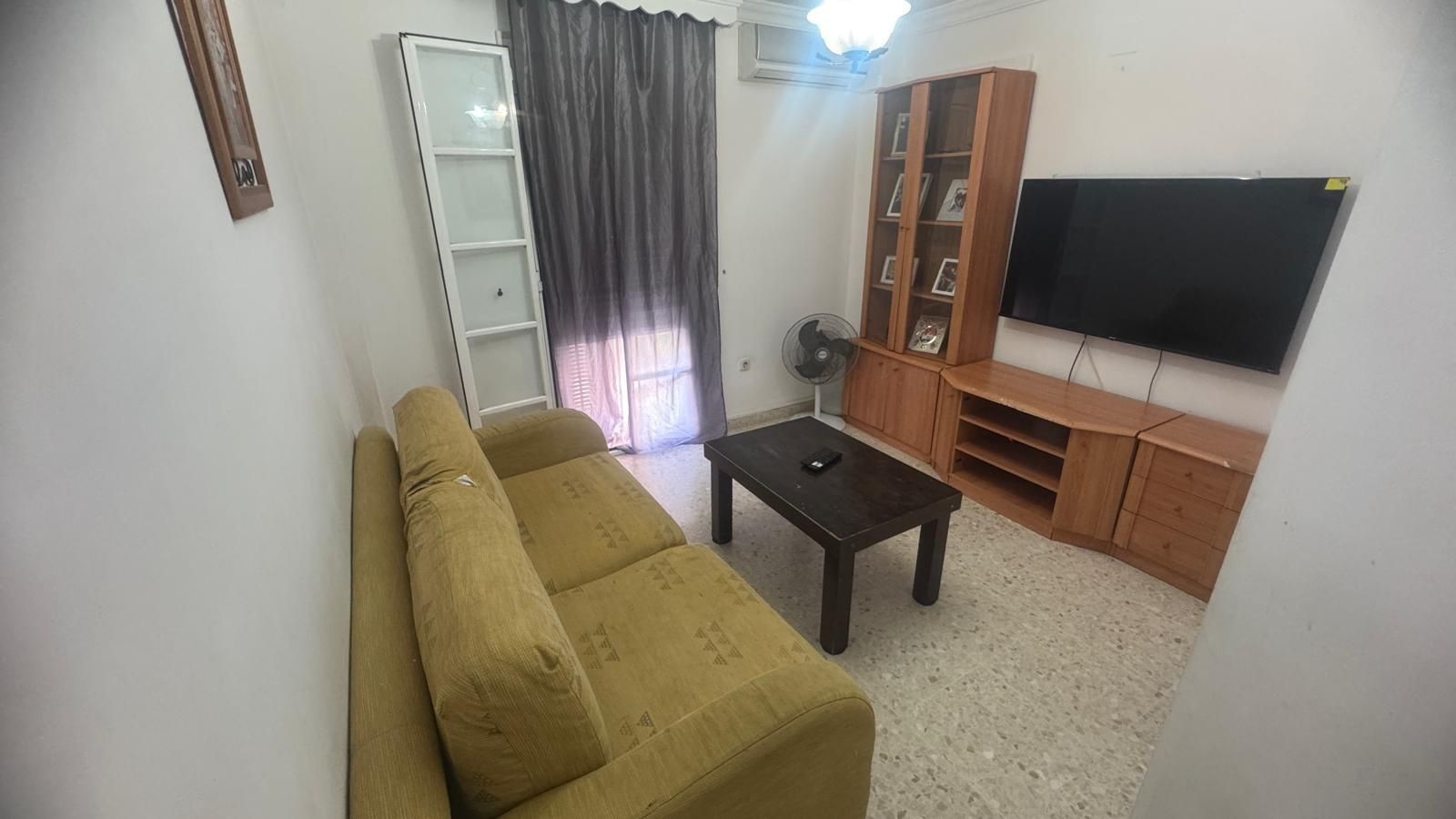 Flat for sale in Calle TIZO, El Molinillo - Capuchinos, Centro
