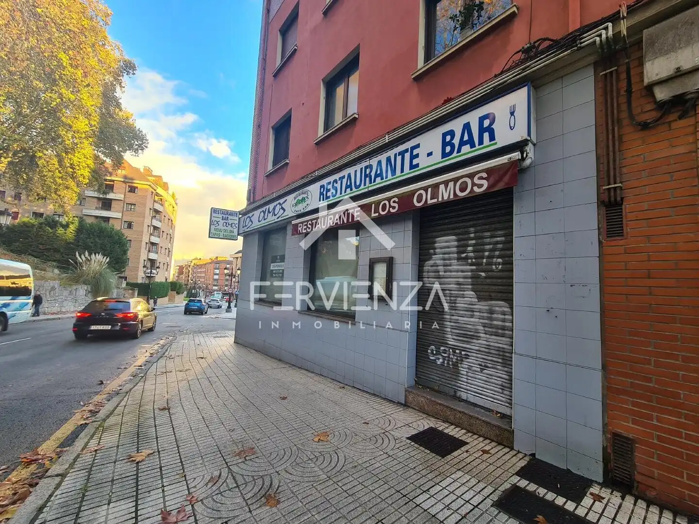 Außenansicht von Geschaftsraum zur Miete in Oviedo 