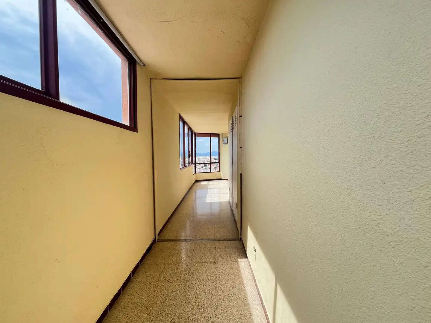 Study for sale in Roses  with Air Conditioner, Parquet flooring and Balcony