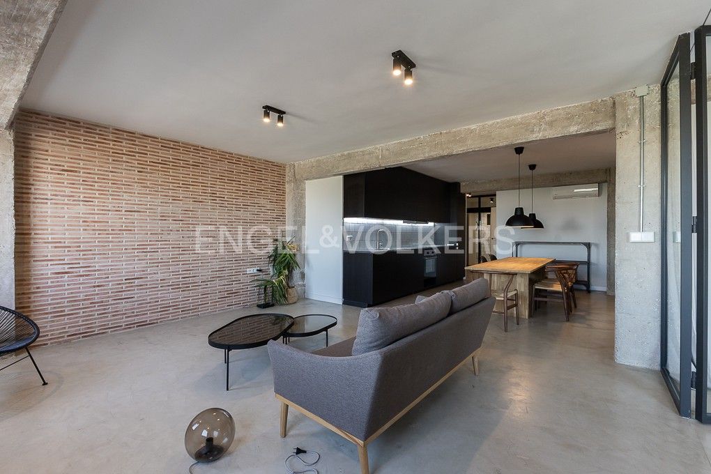 Sala d'estar de Apartament en venda en  Valencia Capital amb Aire condicionat, Calefacció i Moblat