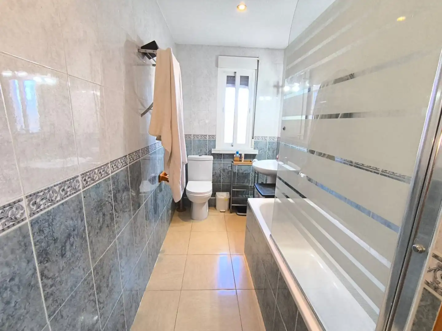 Bany de Casa o xalet en venda en Villena amb Traster, Jacuzzi i Internet