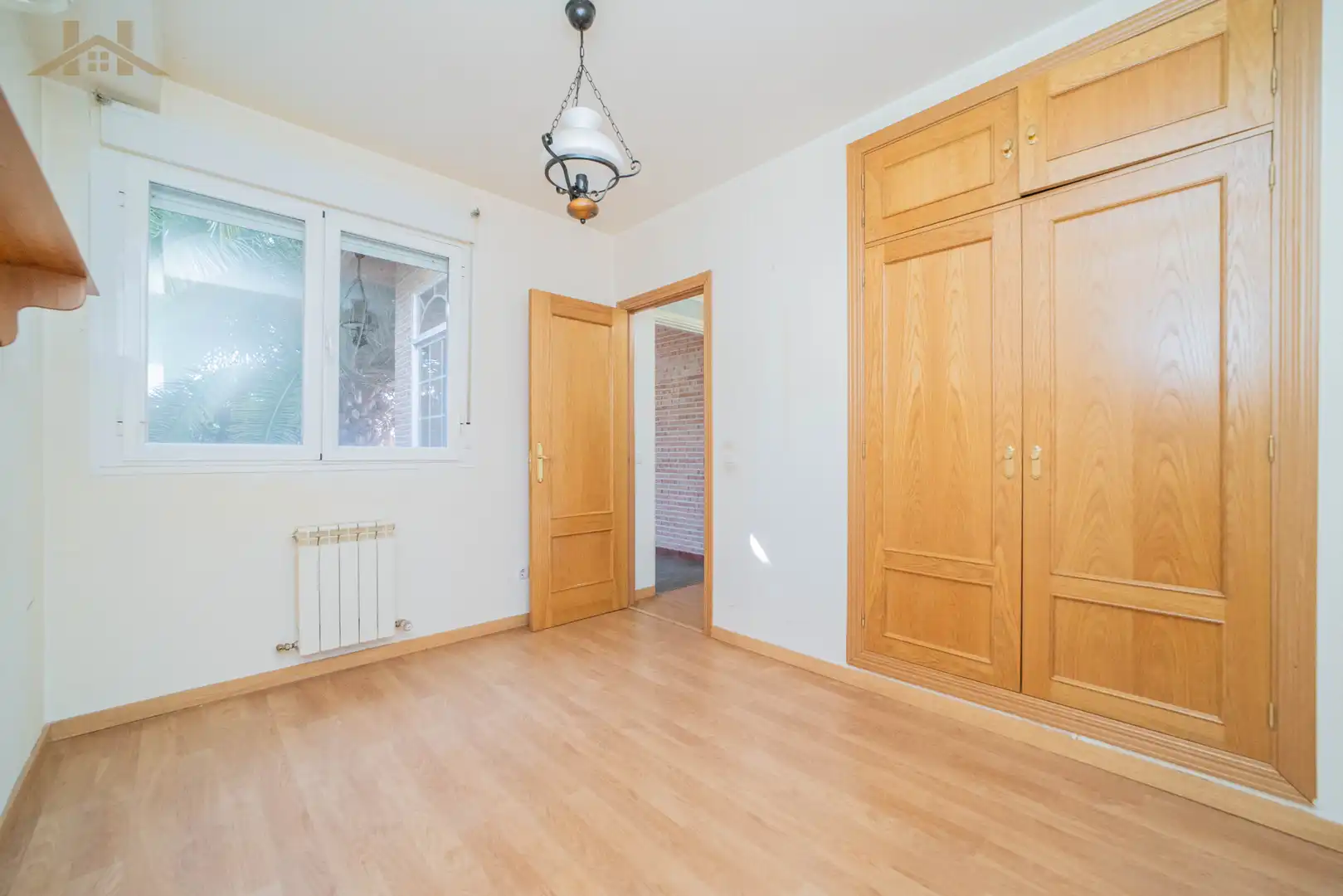 Habitación de Casa adosada en venta en Carranque con Aire acondicionado, Calefacción y Jardín privado