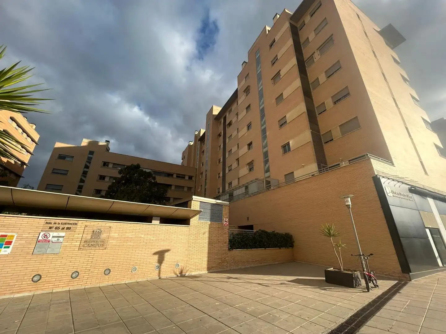 Exterior view of Storage room for sale in Granada