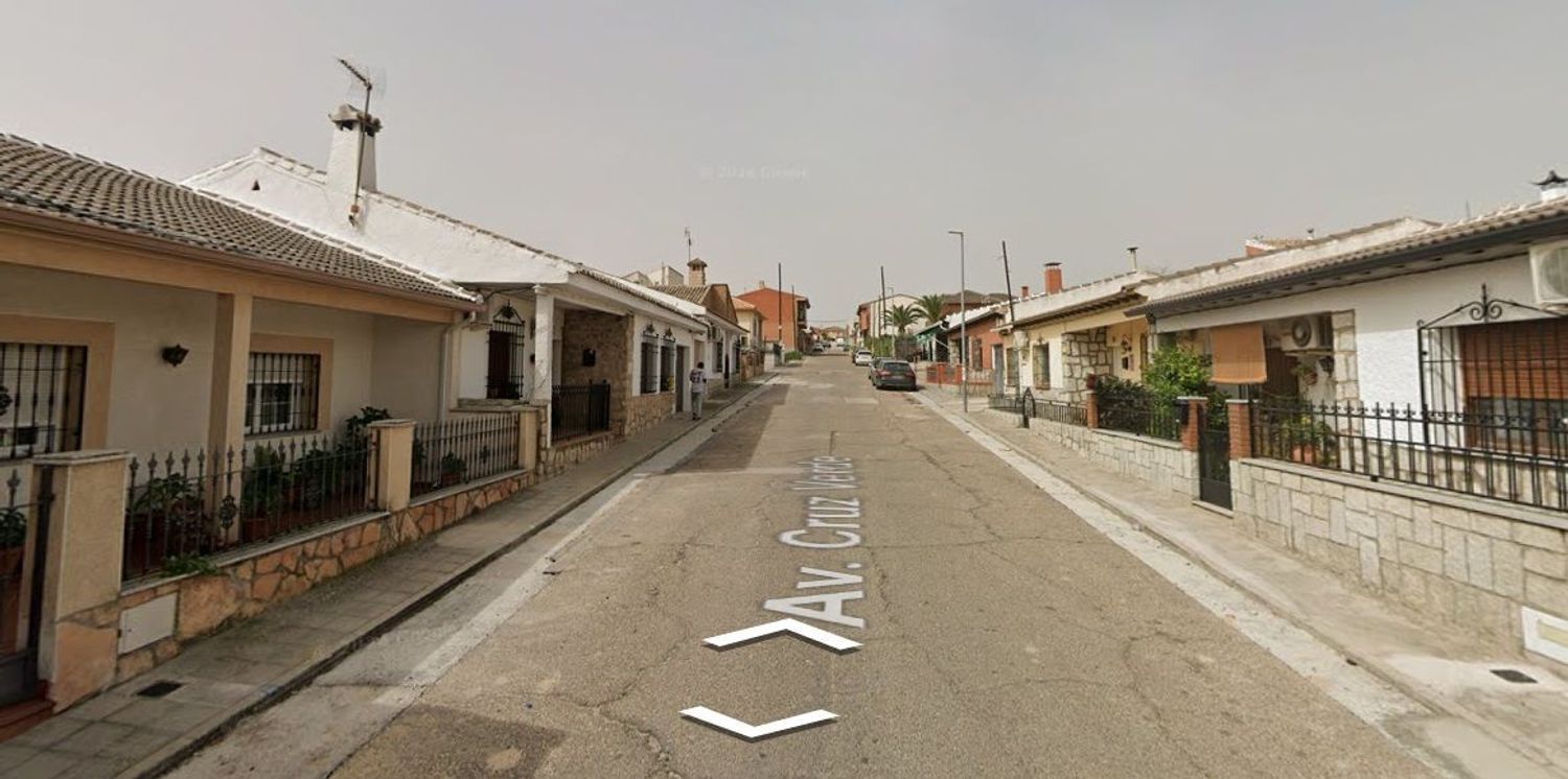 Vista exterior de Pis en venda en La Puebla de Montalbán