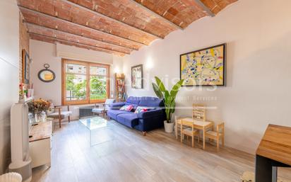 Sala d'estar de Pis en venda en  Barcelona Capital amb Calefacció, Parquet i Terrassa