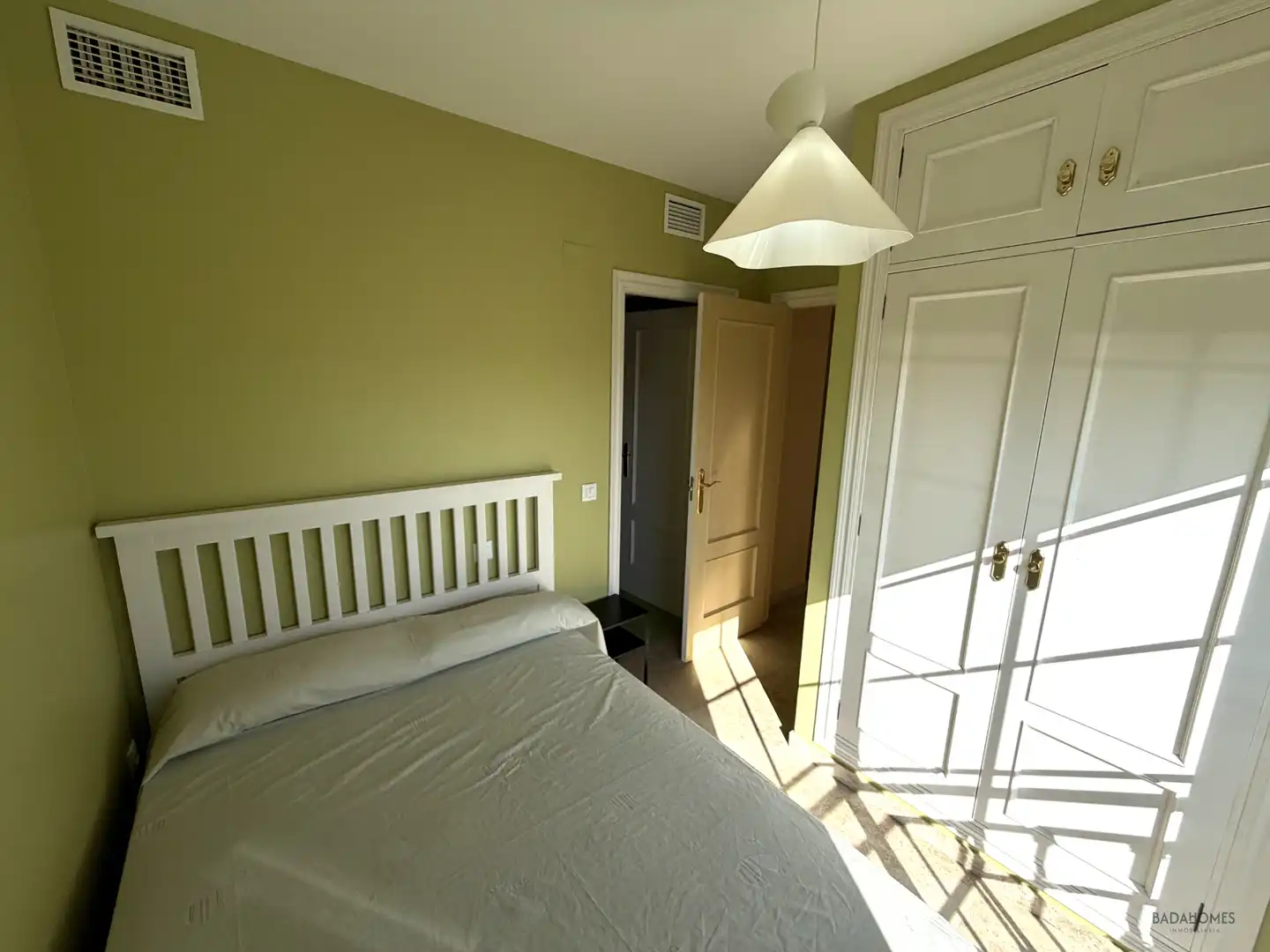 Flat with pool to rent in Calle Arturo Barea, imagen 14