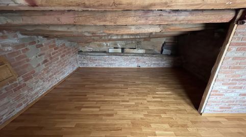 Pis A REFORMAR de 80 m²  al Casc Antic de Vic, imatge 3