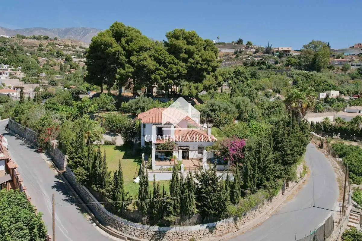 Casa rústica amb jardí en venda a Motril  ciudad, imagen 2