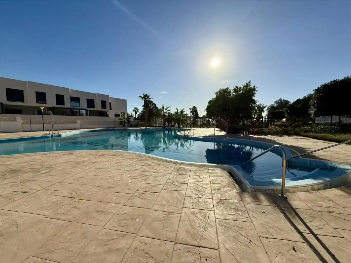 Piscina de Piso en venta en Almerimar