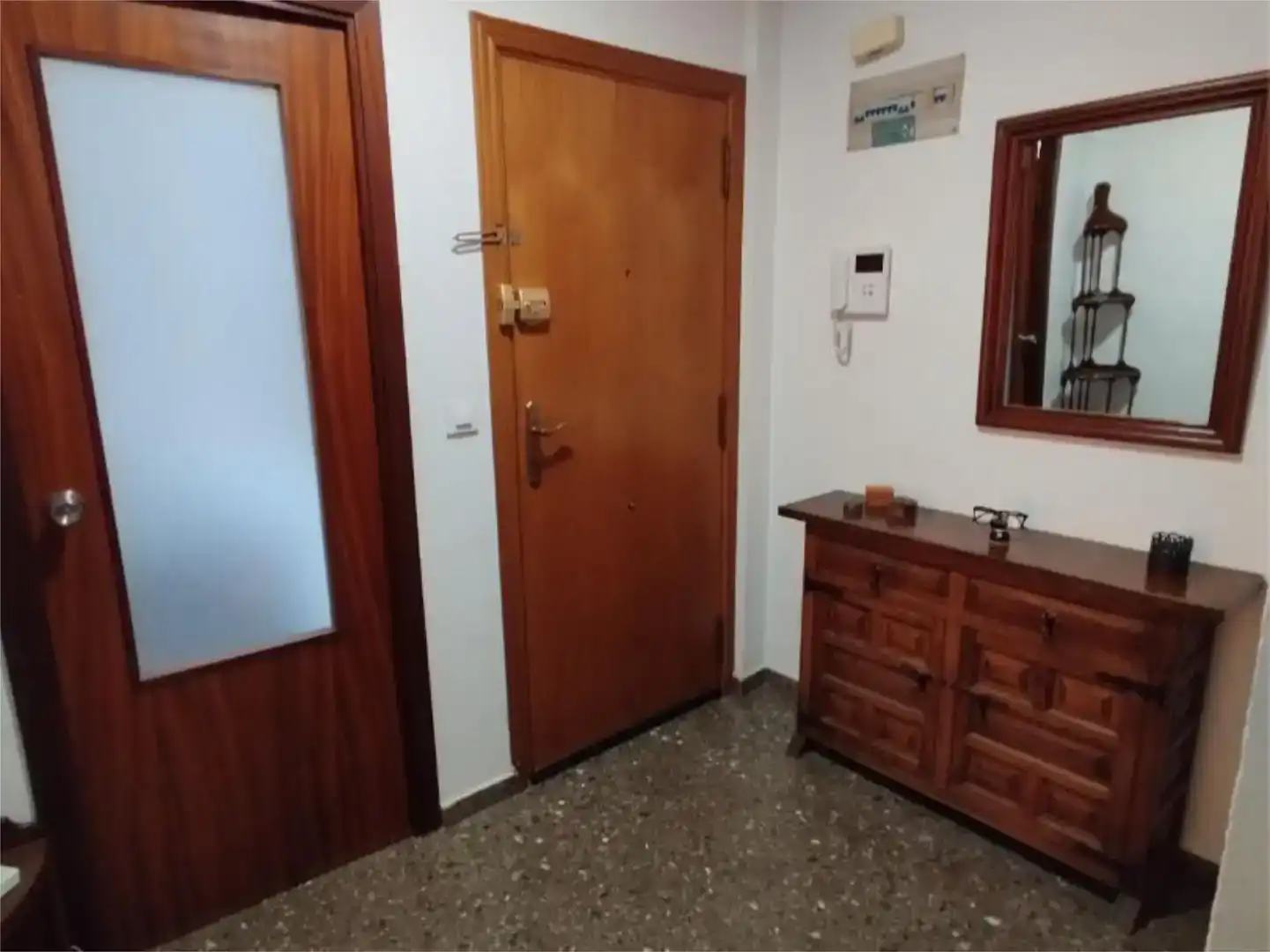Wohnung zur Miete in  Valencia Capital mit Klimaanlage und Balkon