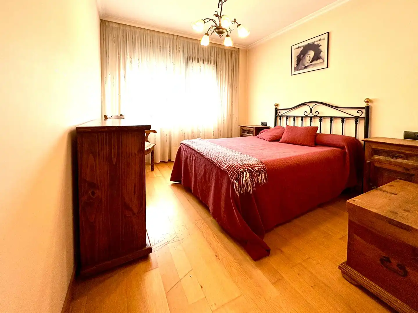 Habitación de Dúplex en venta en Santiago de Compostela  con Calefacción, Parquet y Trastero