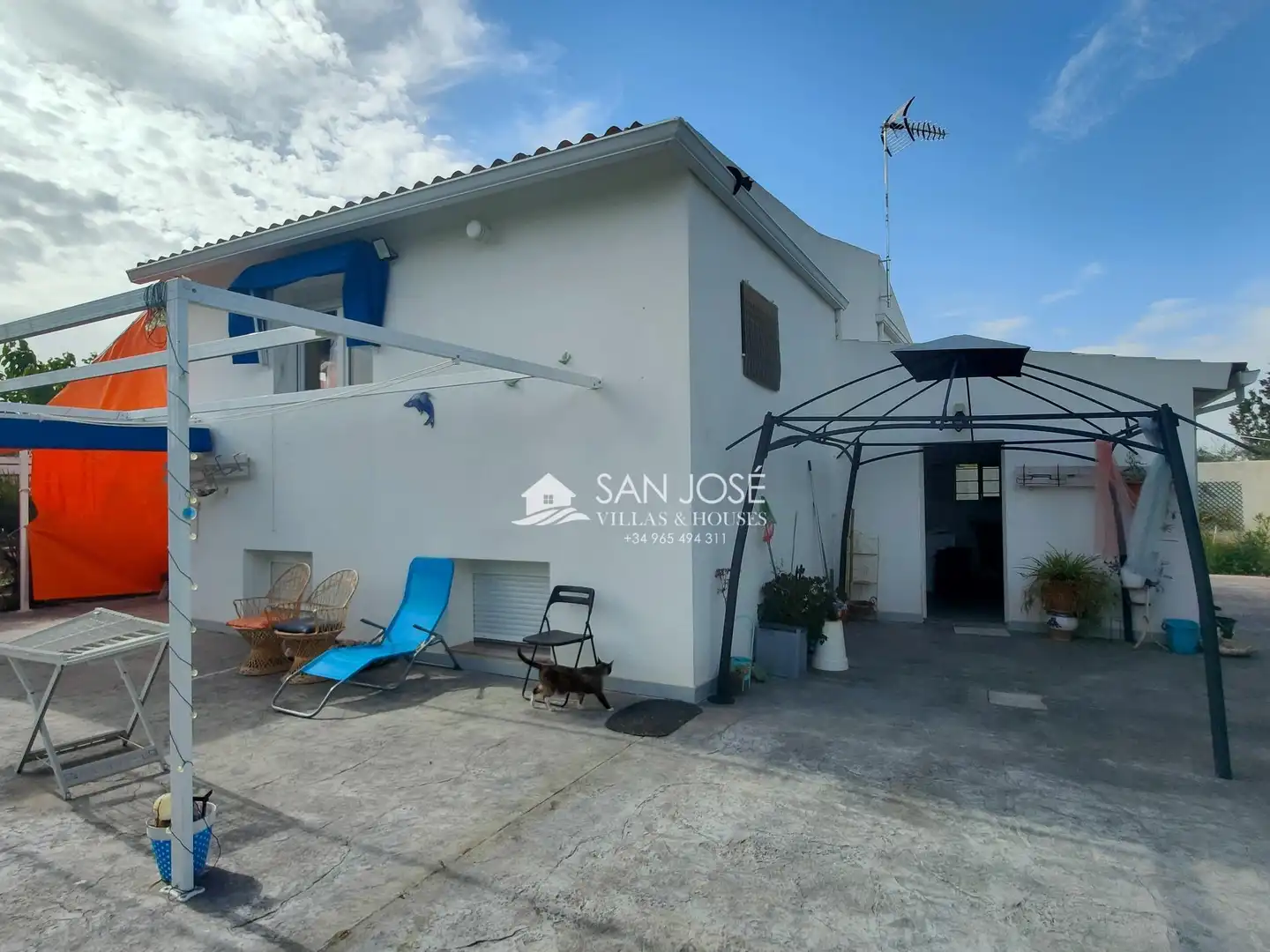 Vista exterior de Casa o chalet en venta en Aspe con Jardín privado, Trastero y Amueblado