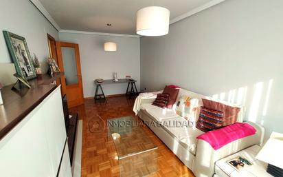 Living room of Flat for sale in Burgos Capital  with Heating and Storage room