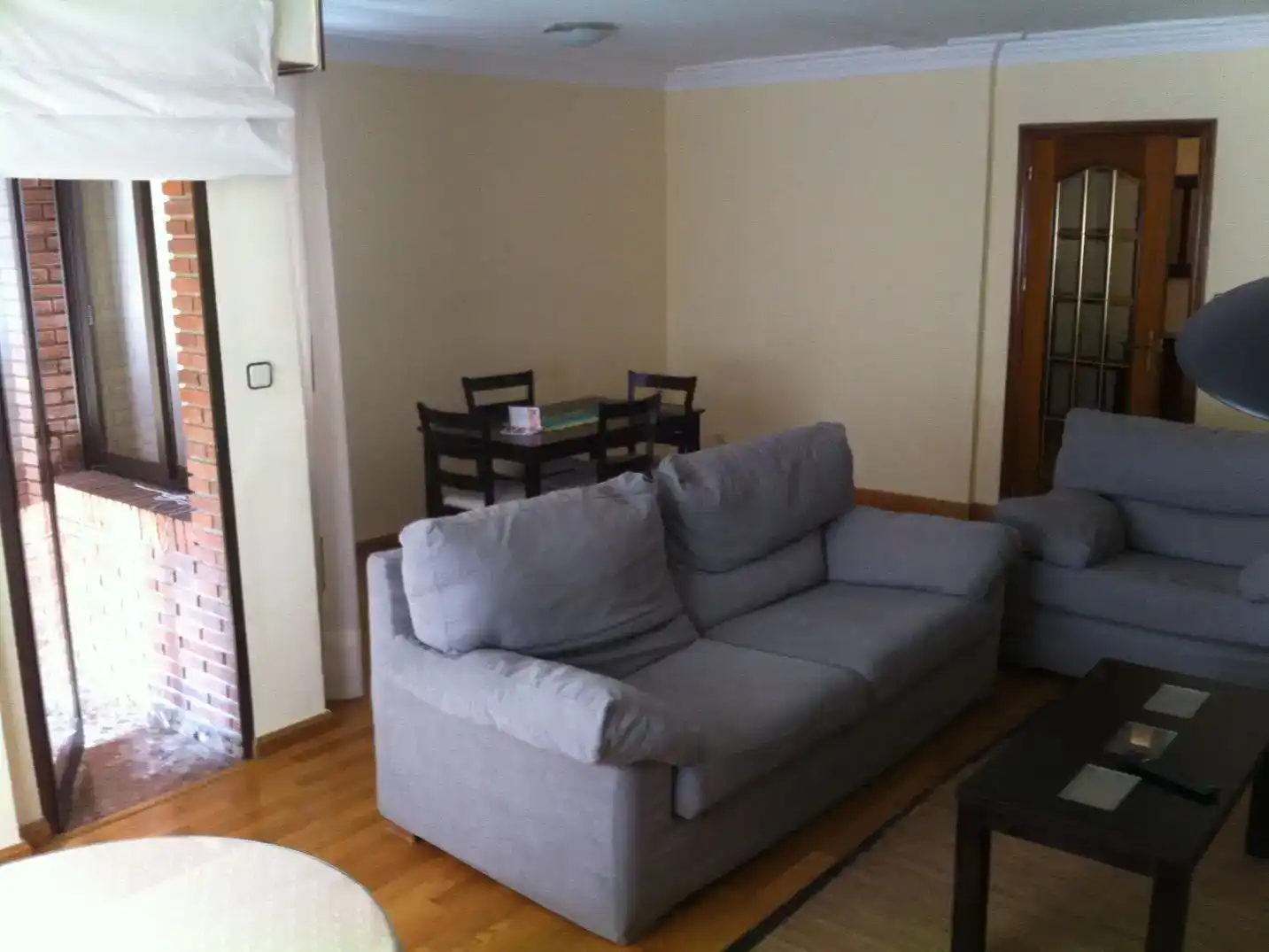 Wohnzimmer von Wohnung zur Miete in  Albacete Capital mit Klimaanlage und Balkon
