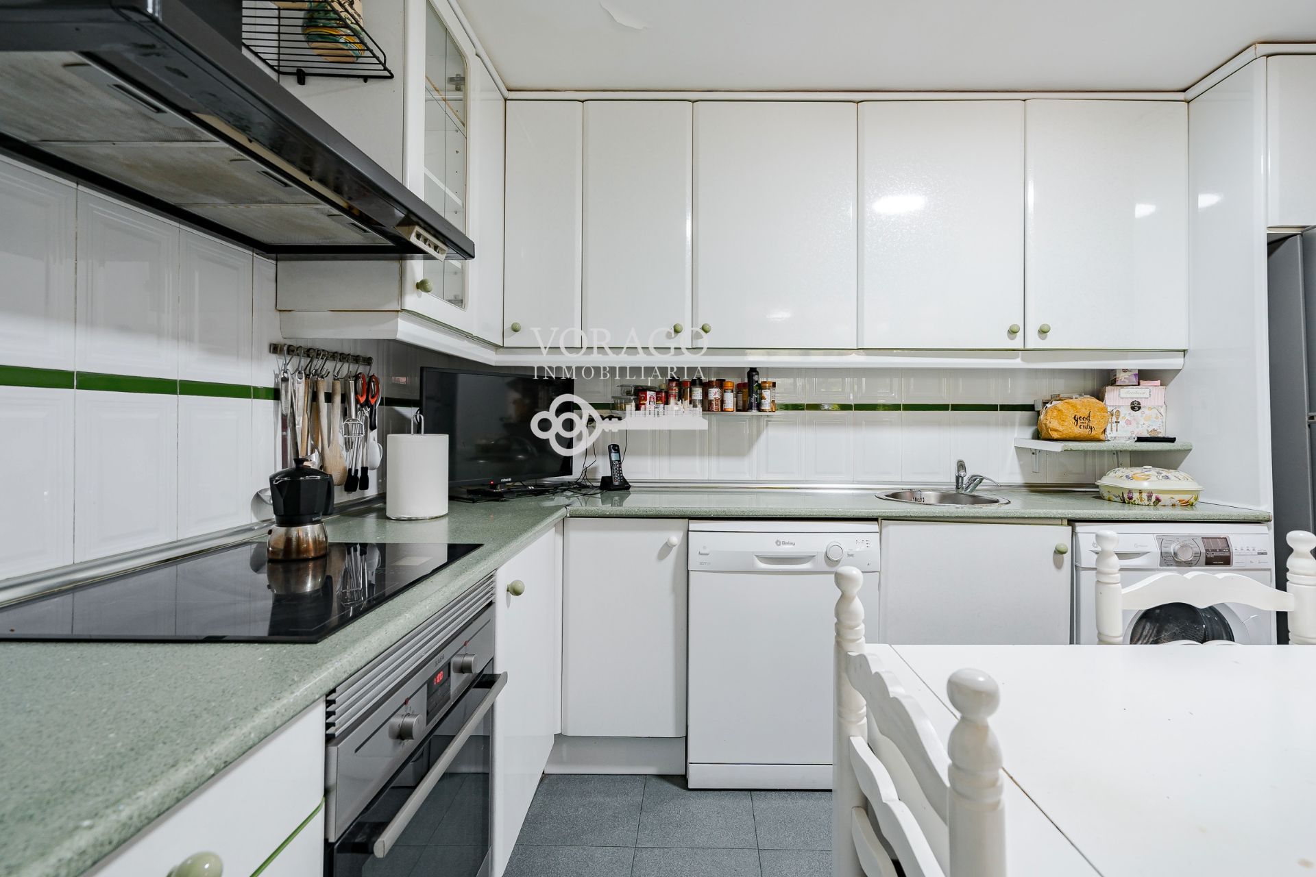 Cocina de Casa adosada en venta en Alcalá de Henares con Calefacción, Terraza y Piscina comunitaria