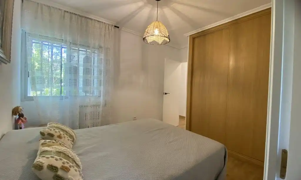 Dormitori de Casa o xalet en venda en Cadalso de los Vidrios amb Aire condicionat, Calefacció i Jardí privat